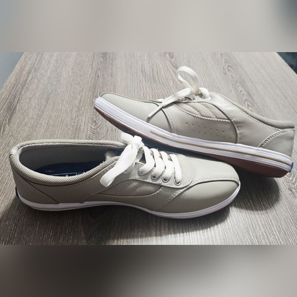 NWT Womens KEDS Prestige ortholite Leather sneakers gray/white size 7